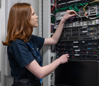 IT Services Woman Data Centre